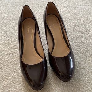 Cole Haan Nike Air patent pump, size 9B dark brown, very good condition